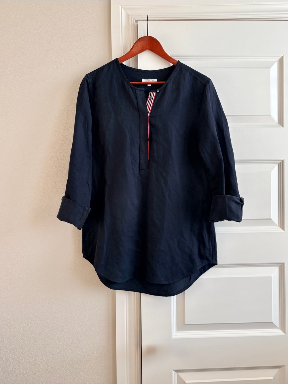 Equipment Femme Navy Silk Linen Popover Blouse M
